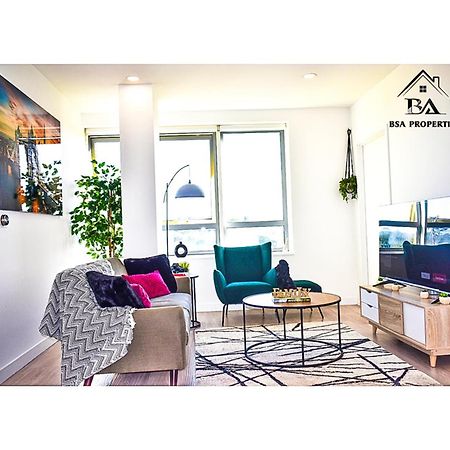 בראקנל City Centre Apartment Close To Ascot & Legoland Sleep Upto 4 Guests - Parking On Request! מראה חיצוני תמונה