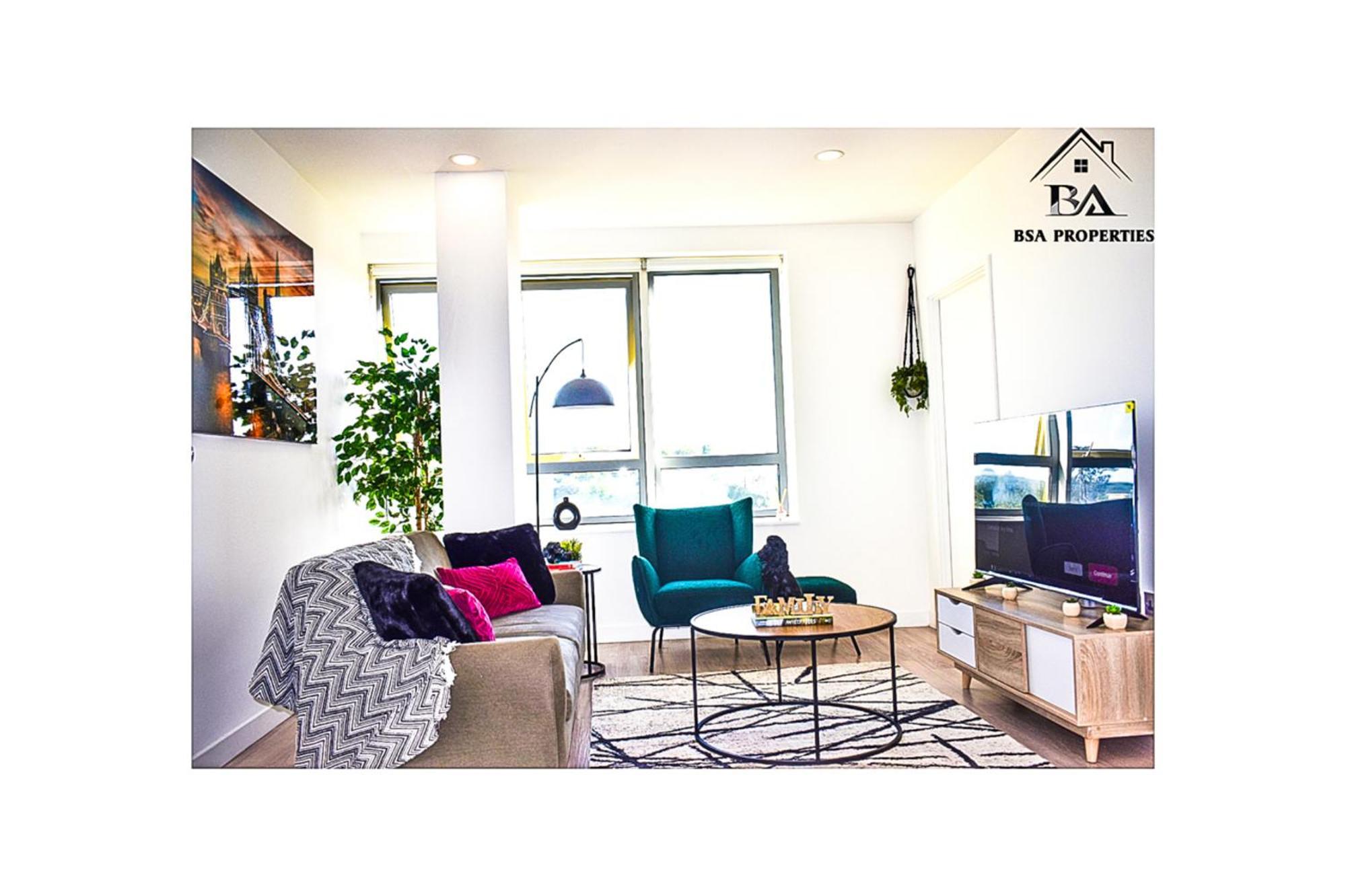 בראקנל City Centre Apartment Close To Ascot & Legoland Sleep Upto 4 Guests - Parking On Request! מראה חיצוני תמונה