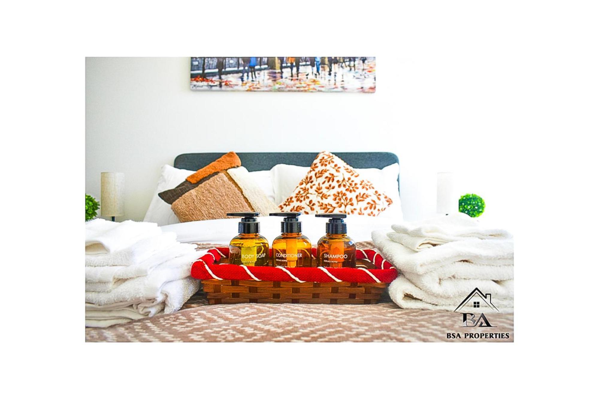 בראקנל City Centre Apartment Close To Ascot & Legoland Sleep Upto 4 Guests - Parking On Request! מראה חיצוני תמונה