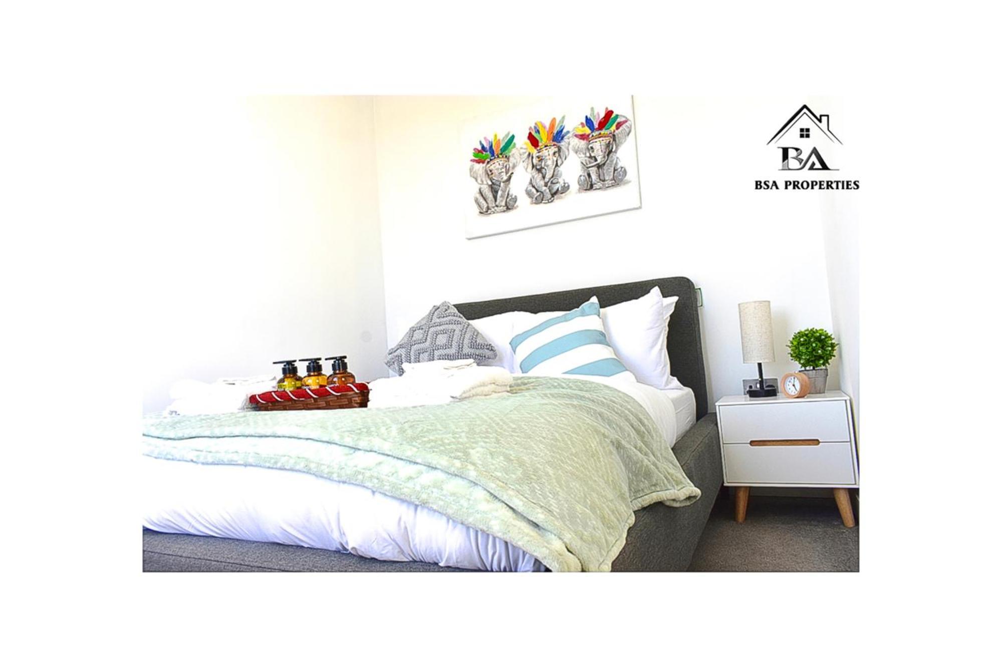 בראקנל City Centre Apartment Close To Ascot & Legoland Sleep Upto 4 Guests - Parking On Request! מראה חיצוני תמונה