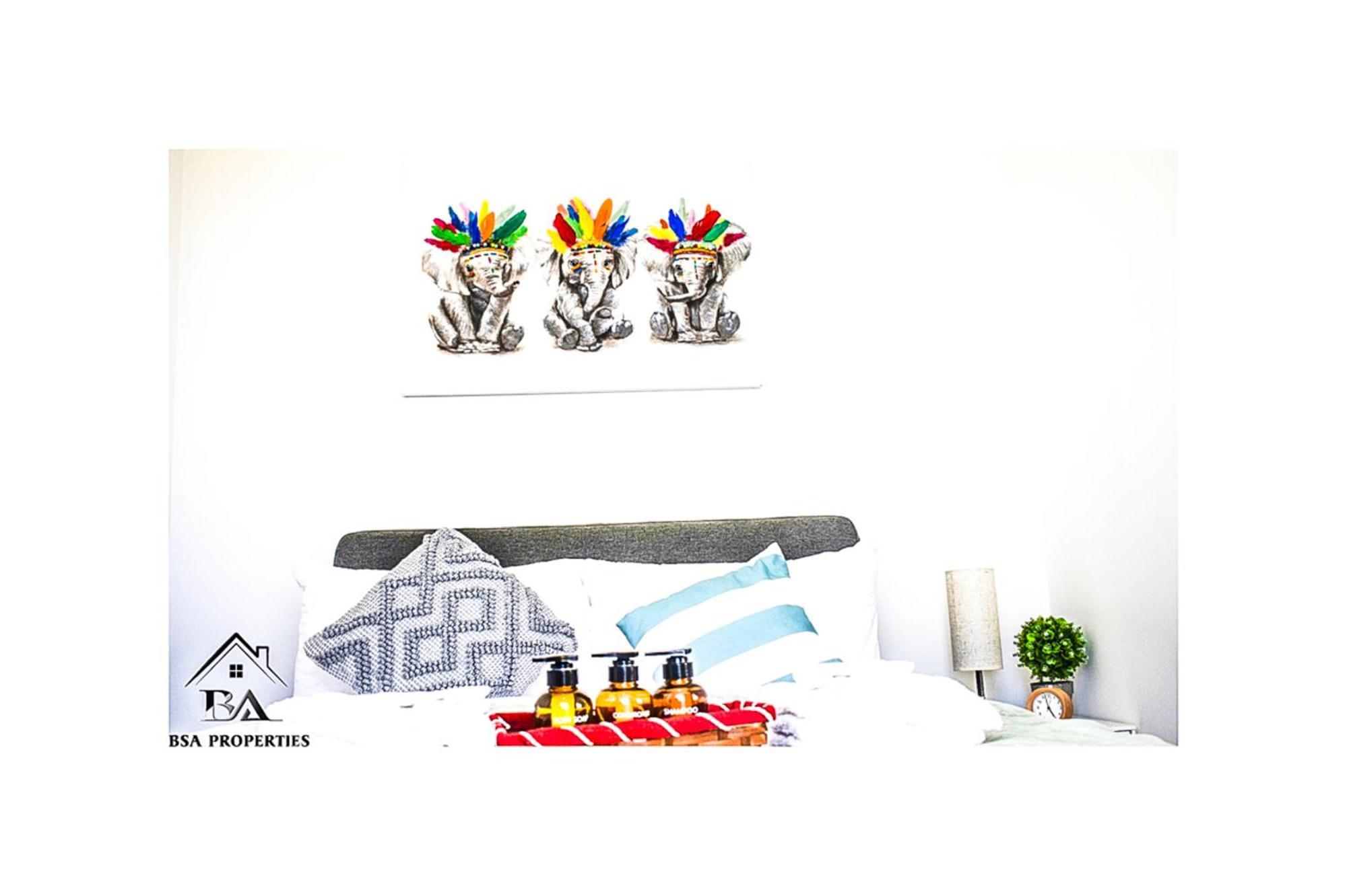 בראקנל City Centre Apartment Close To Ascot & Legoland Sleep Upto 4 Guests - Parking On Request! מראה חיצוני תמונה