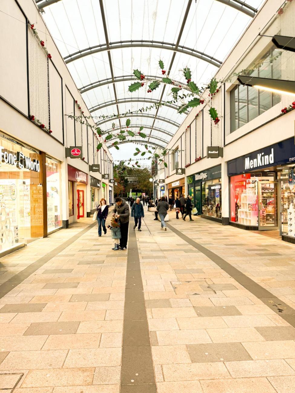 בראקנל City Centre Apartment Close To Ascot & Legoland Sleep Upto 4 Guests - Parking On Request! מראה חיצוני תמונה